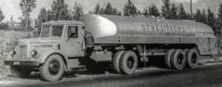МАЗ-200И