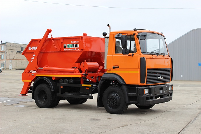МАЗ-4380Р2