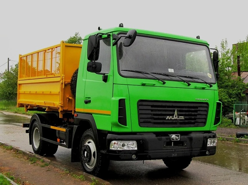 МАЗ-457121