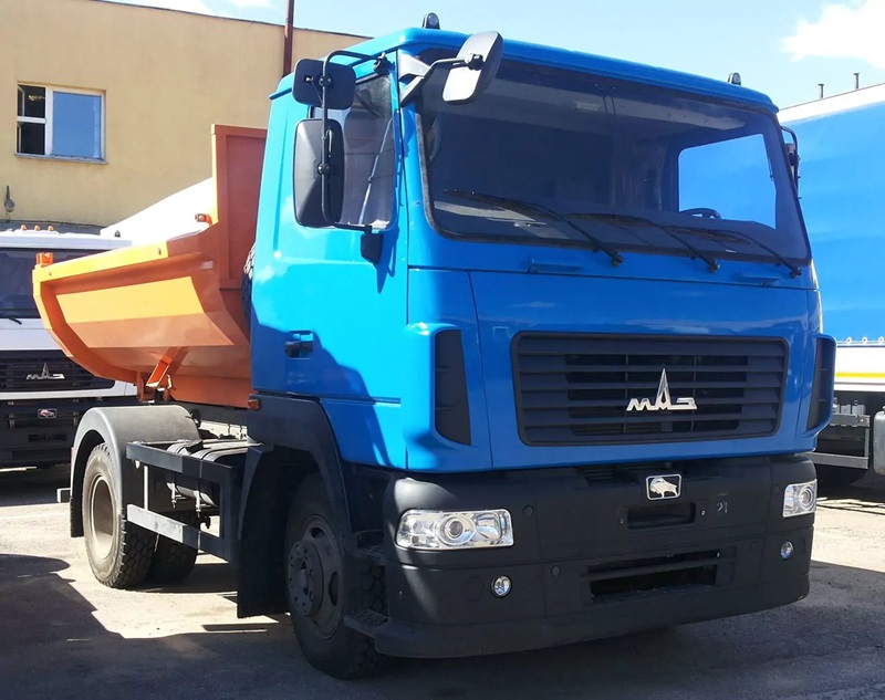 МАЗ-4581Р2