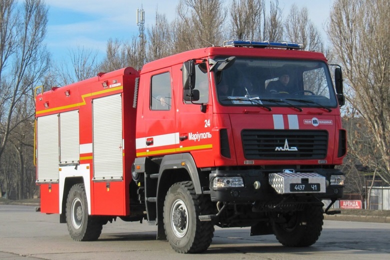 МАЗ-530927