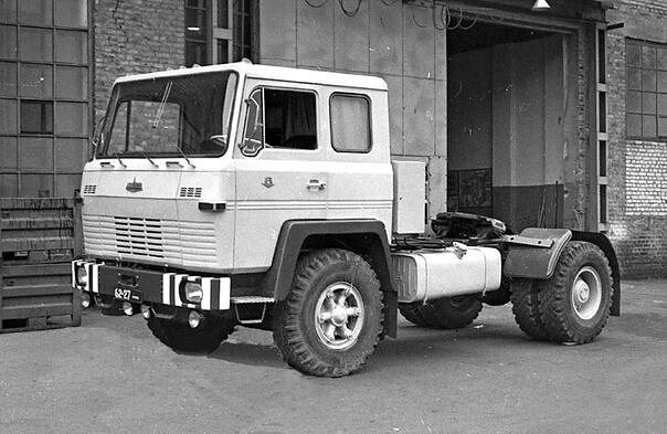МАЗ-Э504В