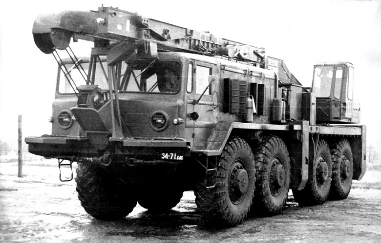 МАЗ-537К