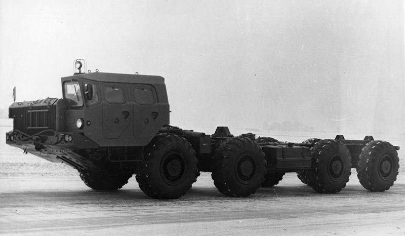 МАЗ-543М