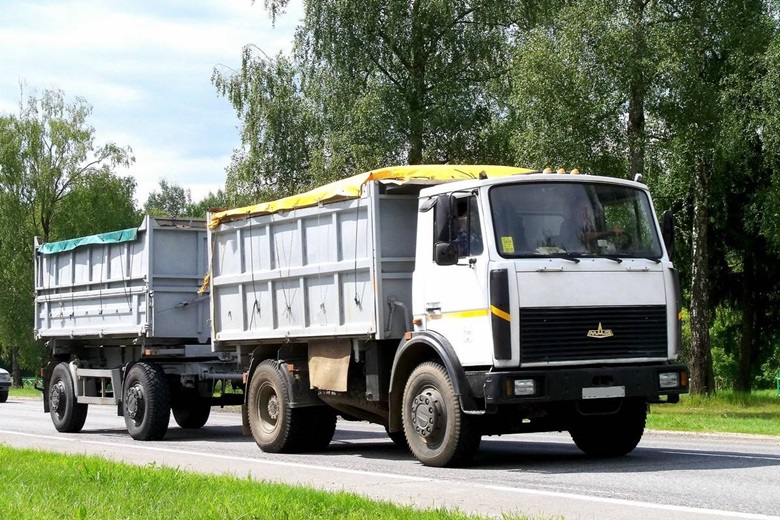 МАЗ-555142
