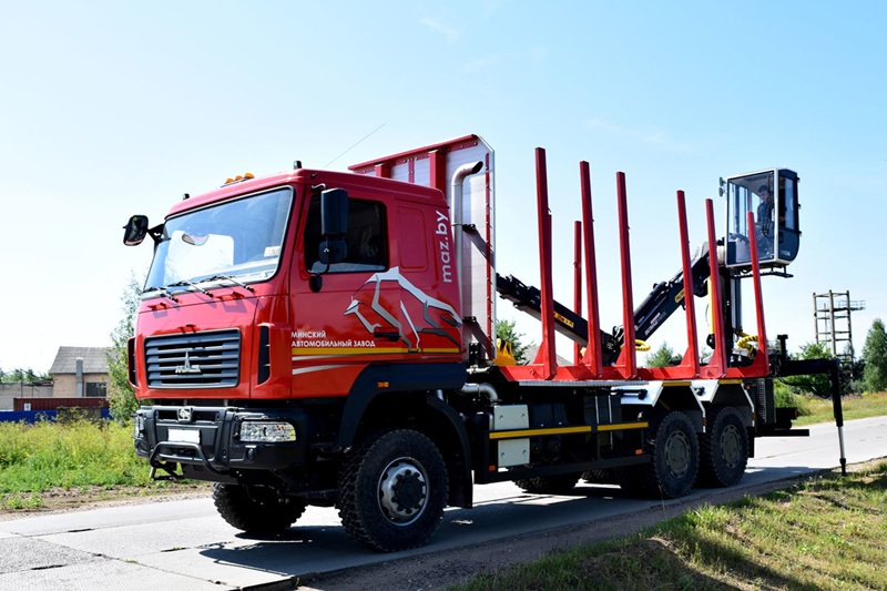 МАЗ-630228