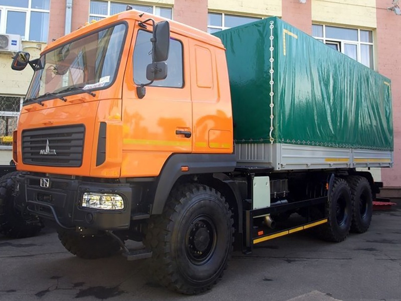 МАЗ-631828