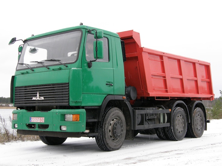 МАЗ-650136