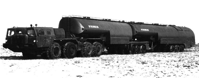 МАЗ-74103