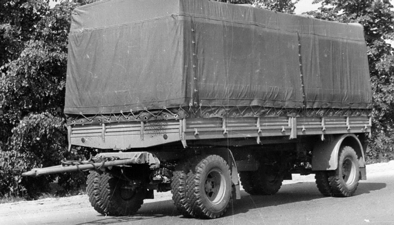 МАЗ-886Б