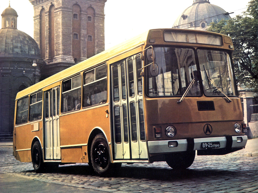 ЛАЗ-4202