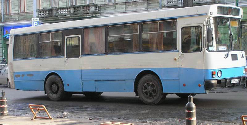 ЛАЗ-42022
