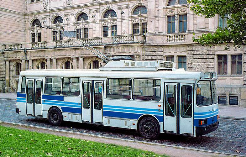 ЛАЗ-52522